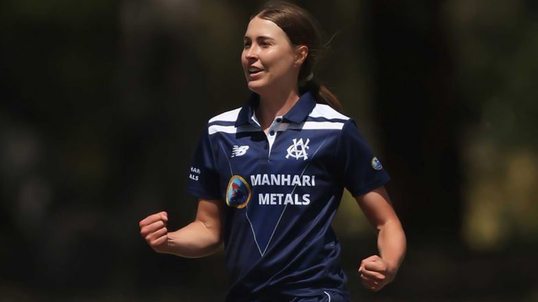 Melbourne Renegades Re-Sign Tayla Vlaeminck, Sarah Coyte, Georgia Prestwidge for WBBL 2024