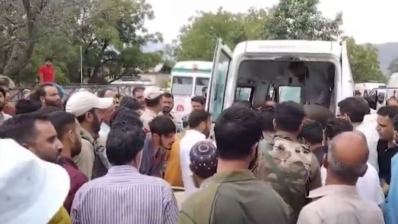 Jammu and Kashmir Road Accident: 8 Including 2 Minors Killed As SUV Rolls Down Into Gorge in Anantnag (Watch Video)