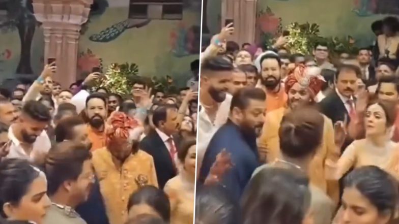 Shah Rukh Khan and Salman Khan Recreate ‘Karan Arjun’ Magic As They Dance to ‘Bhangra Paale’ at Anant Ambani-Radhika Merchant’s Wedding (Watch Video)