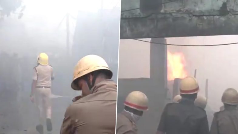 Kolkata Factory Fire: Blaze Erupts at Engine Oil Factory in Dhapa, Video Shows Thick Cloud of Black Smoke Emerging