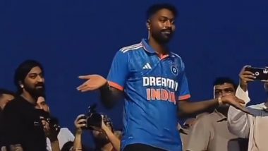 Hardik Pandya Recreates Iconic ‘Celebratory Pose’ During Victory Parade in Vadodara Post India's T20 World Cup 2024 Title Win, Videos Go Viral