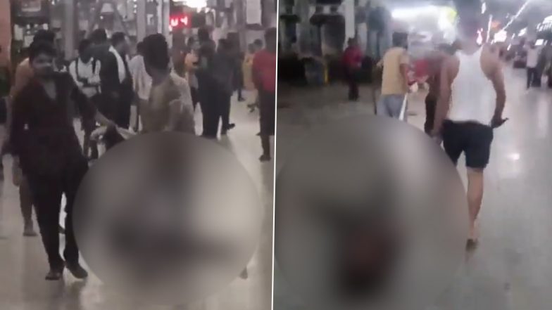 Chhattisgarh: Youth Thrashed for Allegedly Stealing Biscuits at Raipur Railway Station (Watch Videos)