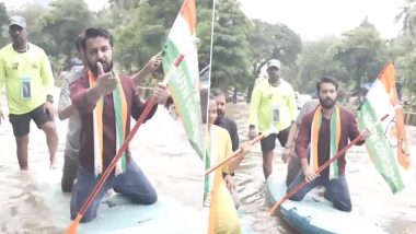 Mumbai Rains: Youth Congress Members Use Surf Boats on Waterlogged Streets To Protest Against BMC and State Government, Video Goes Viral