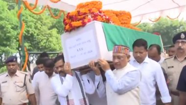 Chhattisgarh: CM Vishnu Deo Sai Carries Mortal Remains of STF Jawan Killed in Naxal IED Attack in Bijapur (Watch Video)