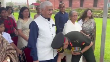 General Upendra Dwivedi Takes Over as New Indian Army Chief, Touches Feet of Brother and Other Relatives as He Assumes Charge (Watch Video)