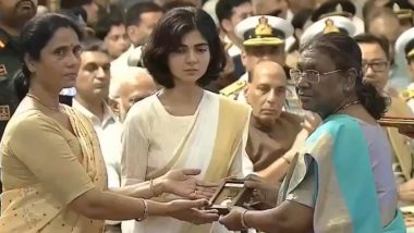 Gallantry Awardee Army Officer Captain Anshuman Singh’s Wife Smriti Singh Recalls His Words ‘Won’t Die Ordinary Death’ After Receiving Kirti Chakra (Watch Videos)