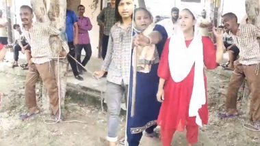 Amroha: ‘Drunk’ Man Accused of Eve-Teasing and Attacking Kids Tied to Tree, Thrashed by Women; 3 Arrested After Video Goes Viral