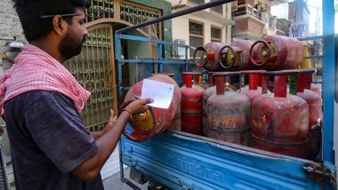 Biometric Aadhaar Authentication of LPG Consumers: Centre Issues Clarification, Says 'Verification Necessary for DBT'