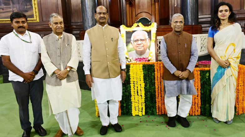 Somnath Chatterjee Birth Anniversary: Om Birla, Other Leaders Pay Tributes to Former Lok Sabha Speaker (See Pics and Video)