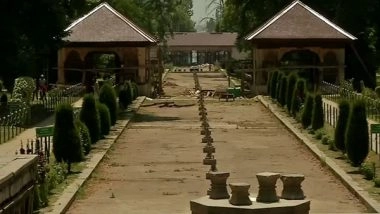 Entertainment News | Kashmiri Youth Shoot Music Videos in Mughal Gardens to Boost Local Industry