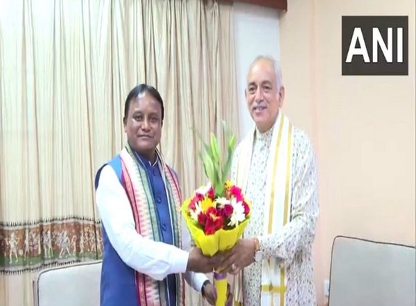 India News | Odisha CM Majhi Meets State's Law Minister in Bhubaneswar; Holds Discussion Ahead of Rath Yatra