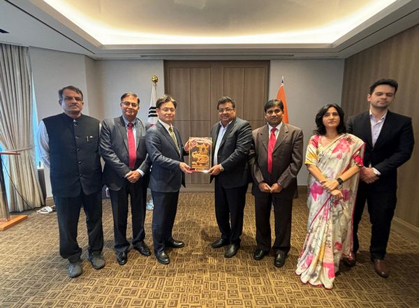 Business News | Karnataka Government Secures Rs 1040 Cr Investment from DN Solutions and EMNI to Boost State Economy