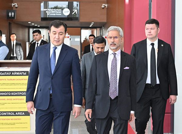 World News | EAM Jaishankar Arrives in Kazakhstan to Participate in SCO Summit