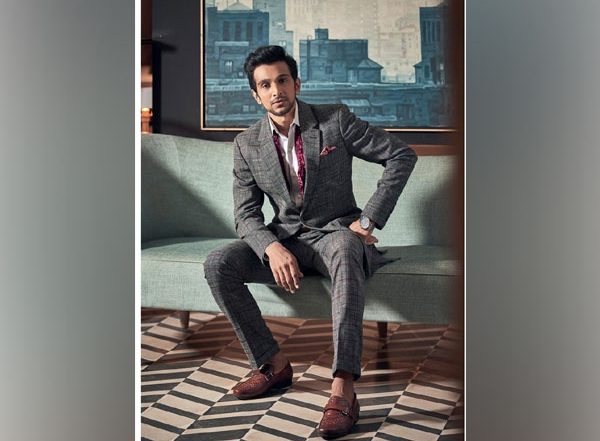 Entertainment News | Pratik Gandhi Back as a Host for Season 3 of 'Crimes Aaj Kal'