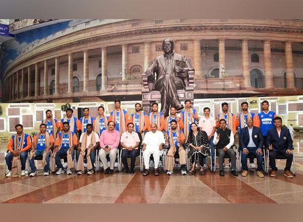 Sports News | Union Minister Virendra Kumar Felicitates Indian Deaf Cricket Team for Historic Win in Bilateral Series Against England