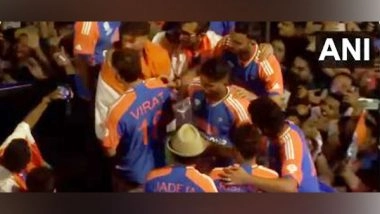 Sports News | Joy, Thrill, Emotions Mark Team India's Victory Parade from Marine Drive to Mumbai's Wankhade Stadium