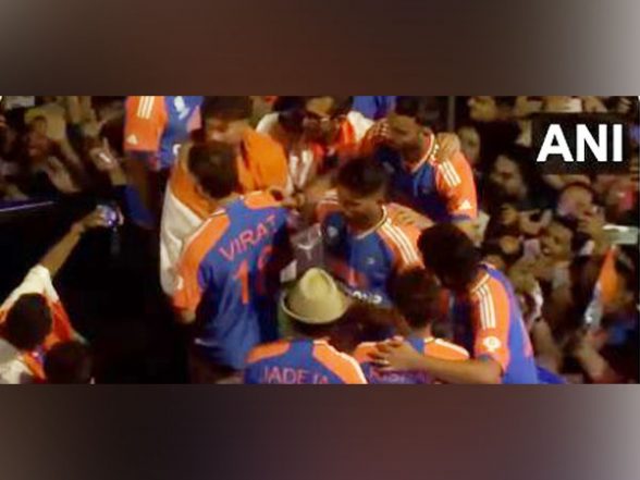 Sports News | Excitement, excitement and emotions characterised the victory parade of the Indian team from Marine Drive to Wankhede Stadium in Mumbai.