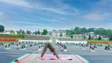 World News | Meghalaya: Indian, Mongolian Troops Perform Yoga Under Joint Exercise 'Nomadic Elephant'