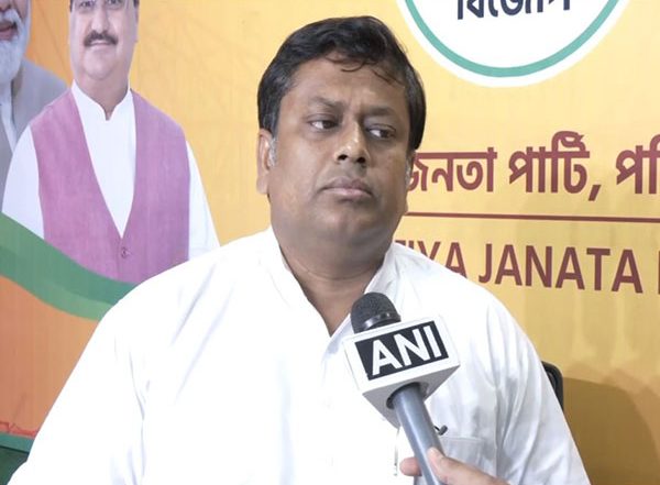 India News | BJP's Sukanta Majumdar Criticizes Mamata Banerjee over TMC's Response to PM Modi's Remarks on Sandeshkhali