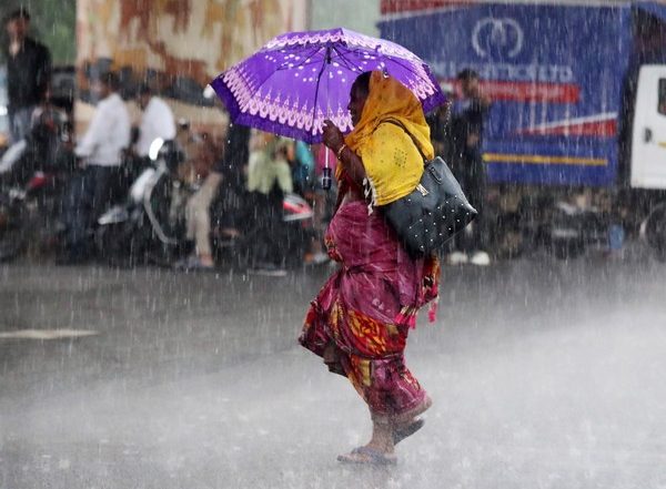 India News | Karnataka: Anganwadis, Schools and Pre-university Colleges in Dakshina Kannada Closed Today Due to Heavy Rain and Red Alert