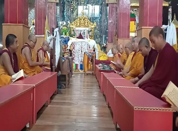 World News | Bihar: Tibetan Monks Offer Prayers for Long Life of Dalai Lama in Bodh Gaya