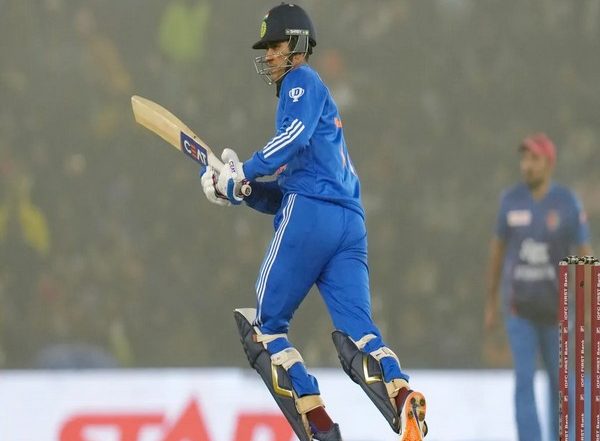 Sports News | Zimbabwe Head Coach Justin Sammons Calls Shubman Gill 'superb Cricketer' Ahead of Facing India