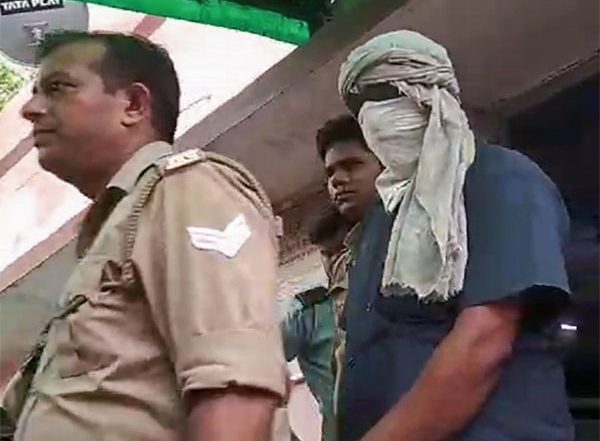 India News | Hathras Stampede: Probe Reveals Political Parties Were in Touch with Accused Dev Madhukar