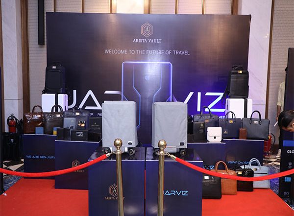 Business News | Tech Meets Travel: India's Trailblazing Smart Luggage Company Launches Jarviz