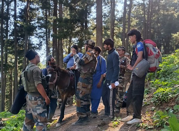 India News | J-K: Indian Army Rescues Trekker from Gangbal Lake Area in Ganderbal