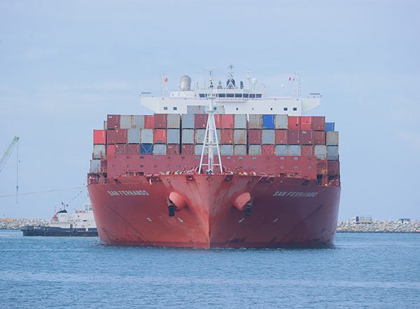 Business News | Adani Ports' Vizhinjam International Seaport Welcomes First Mothership 'San Fernando'