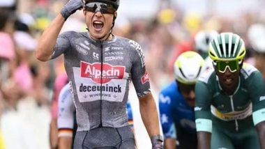 Sports News | Jasper Philipsen Pips Biniam Girmay to Net First Win, Mark Cavendish Fails to Fire