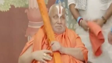 Entertainment News | Jagadguru Rambhadracharya to Swami Sadananda Saraswati, Dharmagurus Arrive to Bless Anant-Radhika