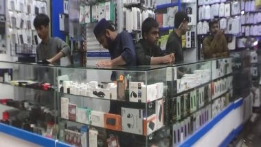World News | Prices of Tech Peripherals in Pakistan Spike; Business Owners Face Losses as Income Goes Down