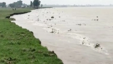 India News | River Erosion Crisis: Saryu River Devours Land in Ballia, Forcing Villagers to Demolish Homes