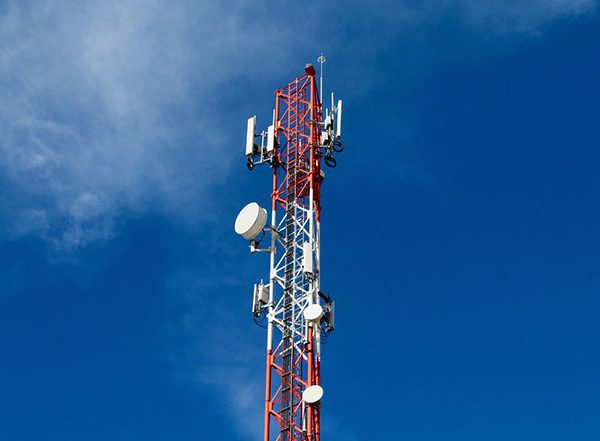 Business News | For Telecom Companies, Revenue Per User to Cross a Decade-high Next Financial Year: Crisil