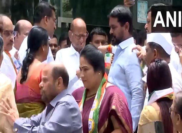 India News | Maharashtra: NCP Leaders Return to Sharad Pawar Faction After Resigning from Ajit Pawar Camp