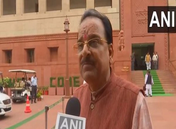 India News | Former MoS Defence Accuses Opposition of Misleading People on Agnipath Scheme