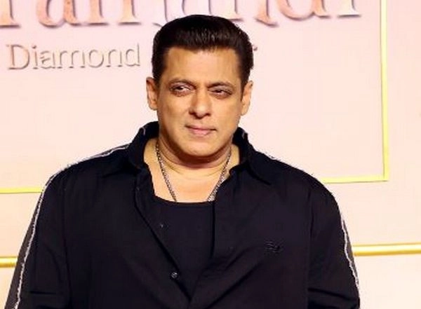 India News | Salman Khan Residence Firing: Special MCOCA Court Issues Standing Non-bailable Warrant Against Two