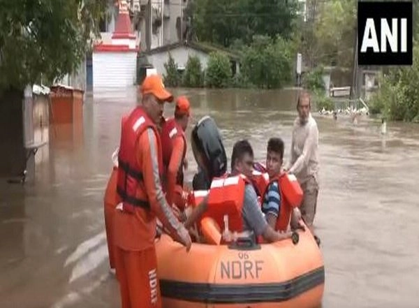 India News | Gujarat Rains: Navsari Experiences Waterlogging; NDRF Evacuates 30 People