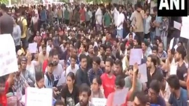 India News | Students Continue to Protest in Delhi's Old Rajinder Nagar over Deaths of 3 UPSC Aspirants