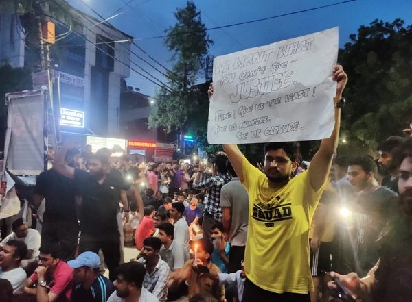 India News | Delhi Coaching Centre Tragedy: Students Hold Candle March, Demand Justice