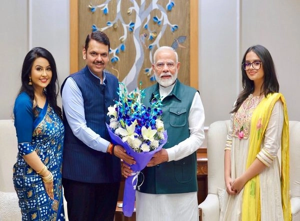India News | Delhi: Maharashtra Deputy CM Devendra Fadnavis Meets PM Modi Along with Family