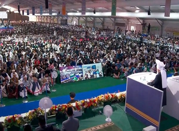 World News | Ahmadiyya Muslim Convention in Hampshire Highlights Calls for Global Peace