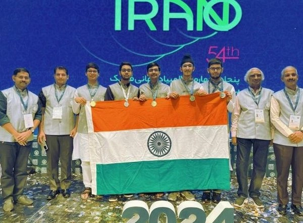 India News |    Indian Students Shine at the 54th International Physics Olympiad 2024