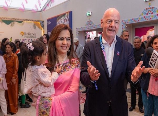 Sports News | Paris Olympics: Nita Ambani Meets FIFA President Infantino During Opening Ceremony of 'India House'