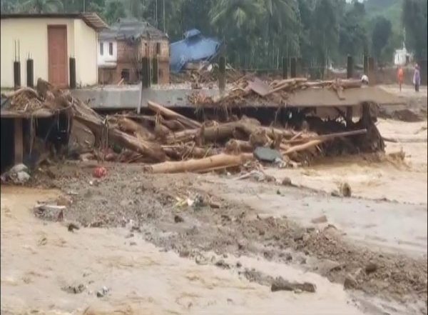 India News | Kerala Electricity Minister Krishnankutty Orders Restoration of Power Supply in Landslide-affected Areas