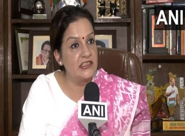 India News | Opposition Leaders Hit out at BJP MP Anurag Thakur for His Remarks on Rahul Gandhi