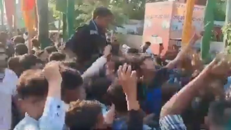 ‘Hindustan Mein Rehna Hai, Ya Hussain Kehna Hai’: Two Youths Arrested for Raising Slogans During Muharram Procession in Amethi, Video Surfaces