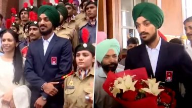 Arshdeep Singh Receives Grand Welcome From Students and Officials As T20 World Cup 2024-Winning Pacer Visits Chandigarh University, Video Goes Viral