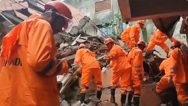 Navi Mumbai Building Collapse: 3-Storey Building Collapses in Shahbaz Village; 2 Rescued, 2 Feared Trapped, Rescue Operation in Progress (Watch Videos)